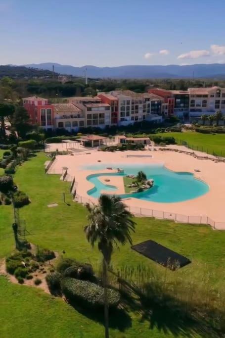 Proche St Tropez Refait A Neuf Bord De Plage Et Piscine Cogolin Exterior photo