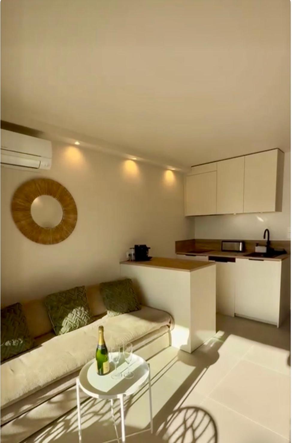 Proche St Tropez Refait A Neuf Bord De Plage Et Piscine Cogolin Exterior photo